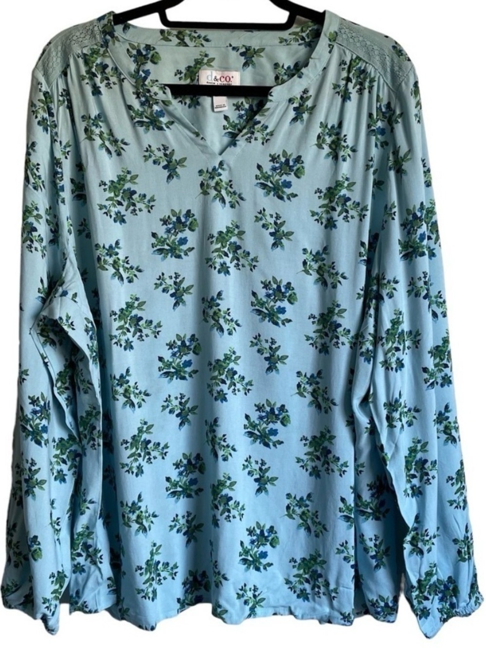 d & Co. Light Blue Floral V-Neck Blouse